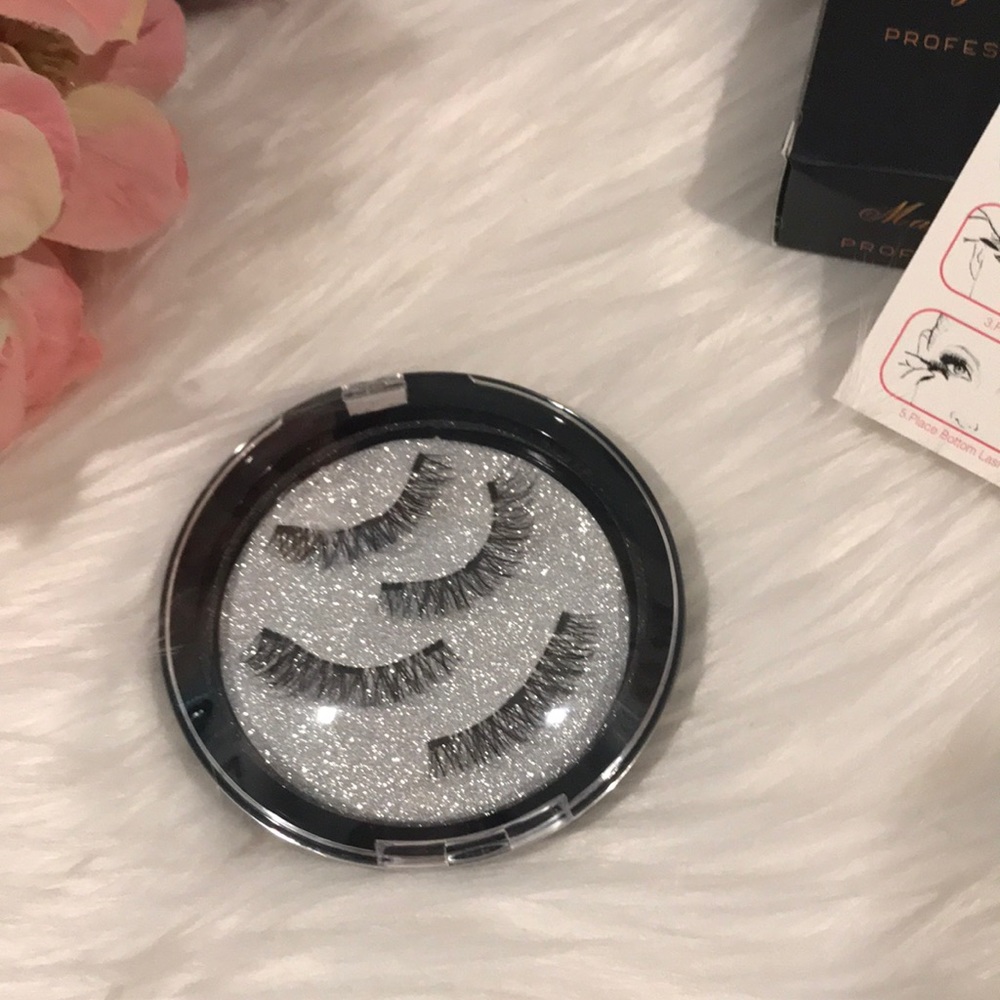 Magnetic Lashes - Medium (Style 2) - Picture 3 of 6